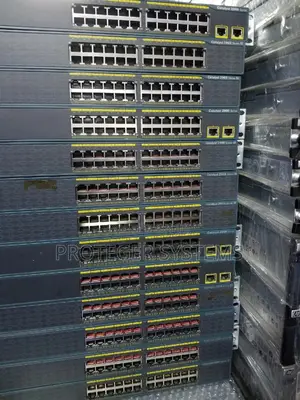 Cisco Catalyst 2960 Series 24 Port Network Switch
