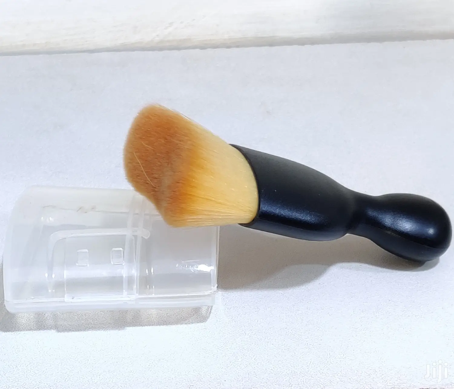 Hot Selling Short Single Black Handle Makeup Brush Premium.