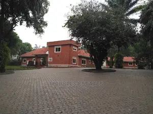 4 Bedrooms Nice House For Rent In Kololo Seated On One Acre