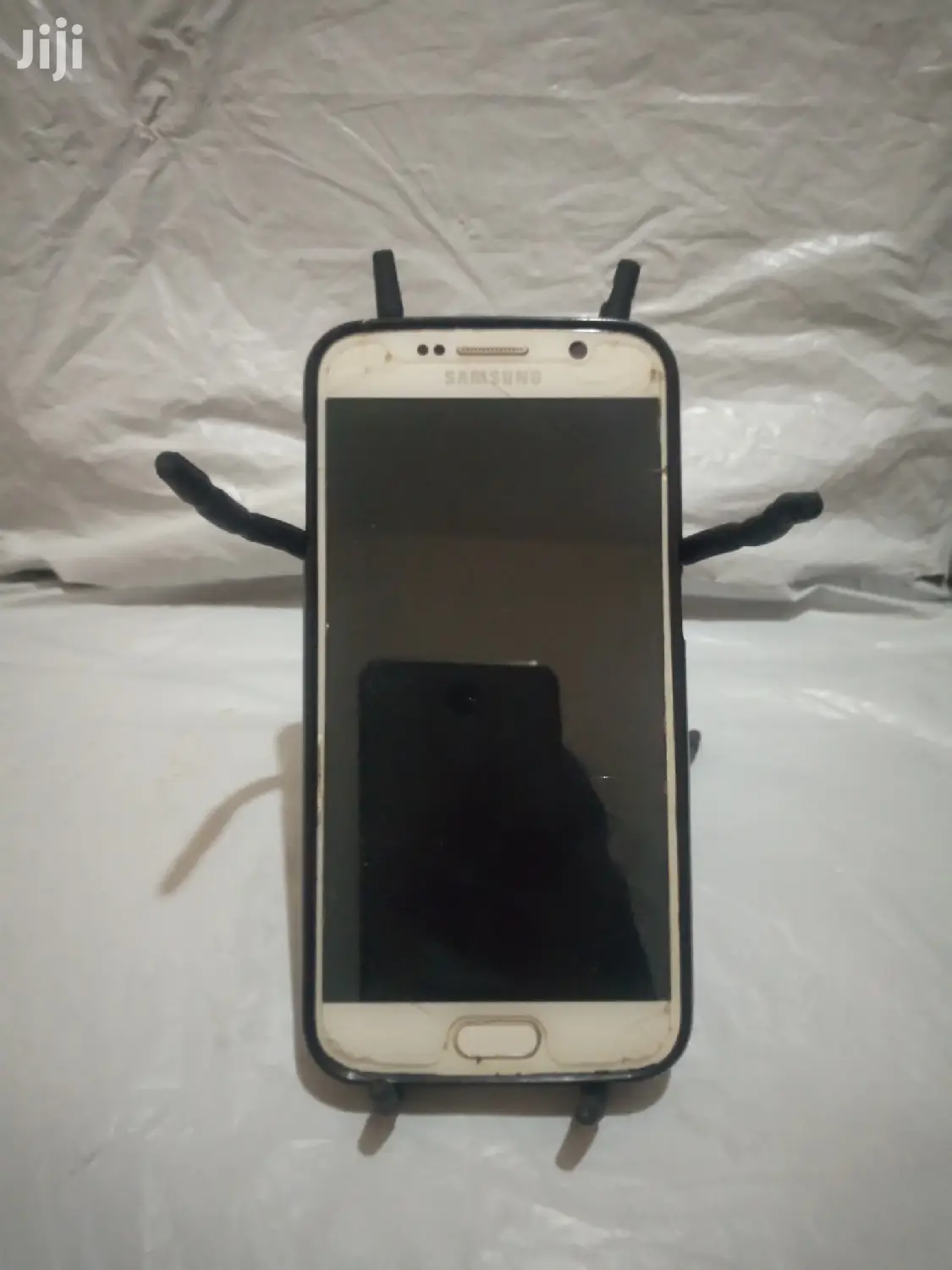 Perfect Changeable Phone Stand Foldable and Universal