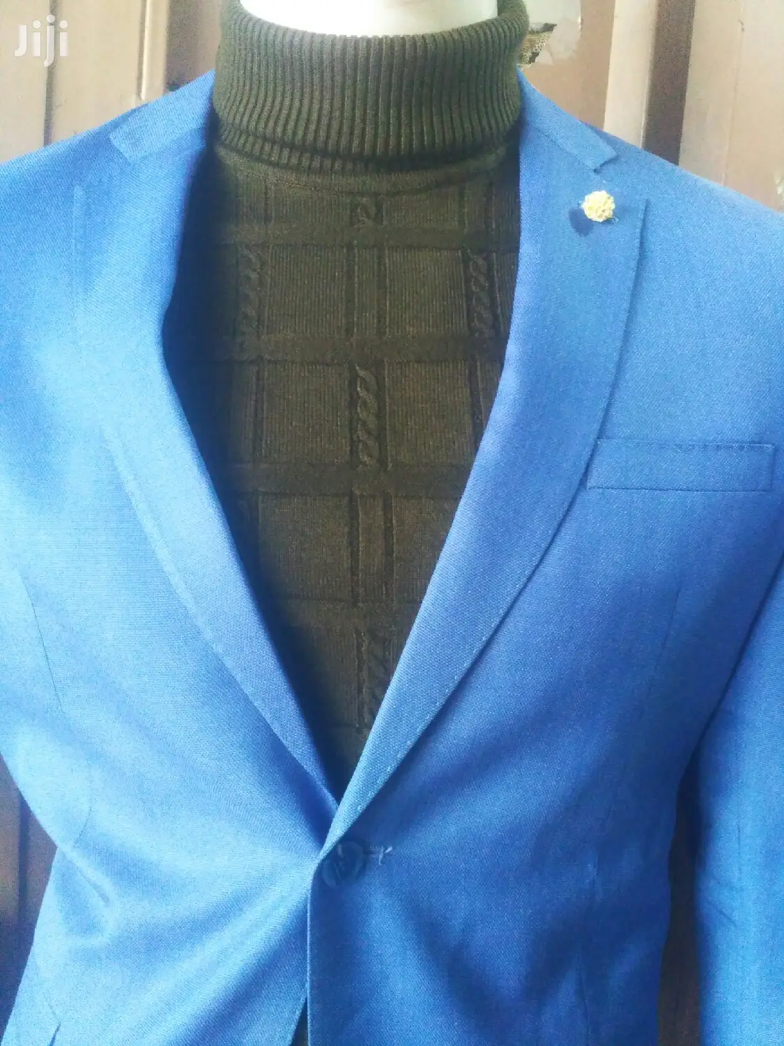 Pullnecks And Nice Blazers