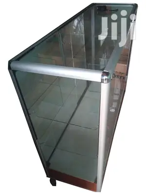 4ft Aluminium and Acrylic(4mm) Display