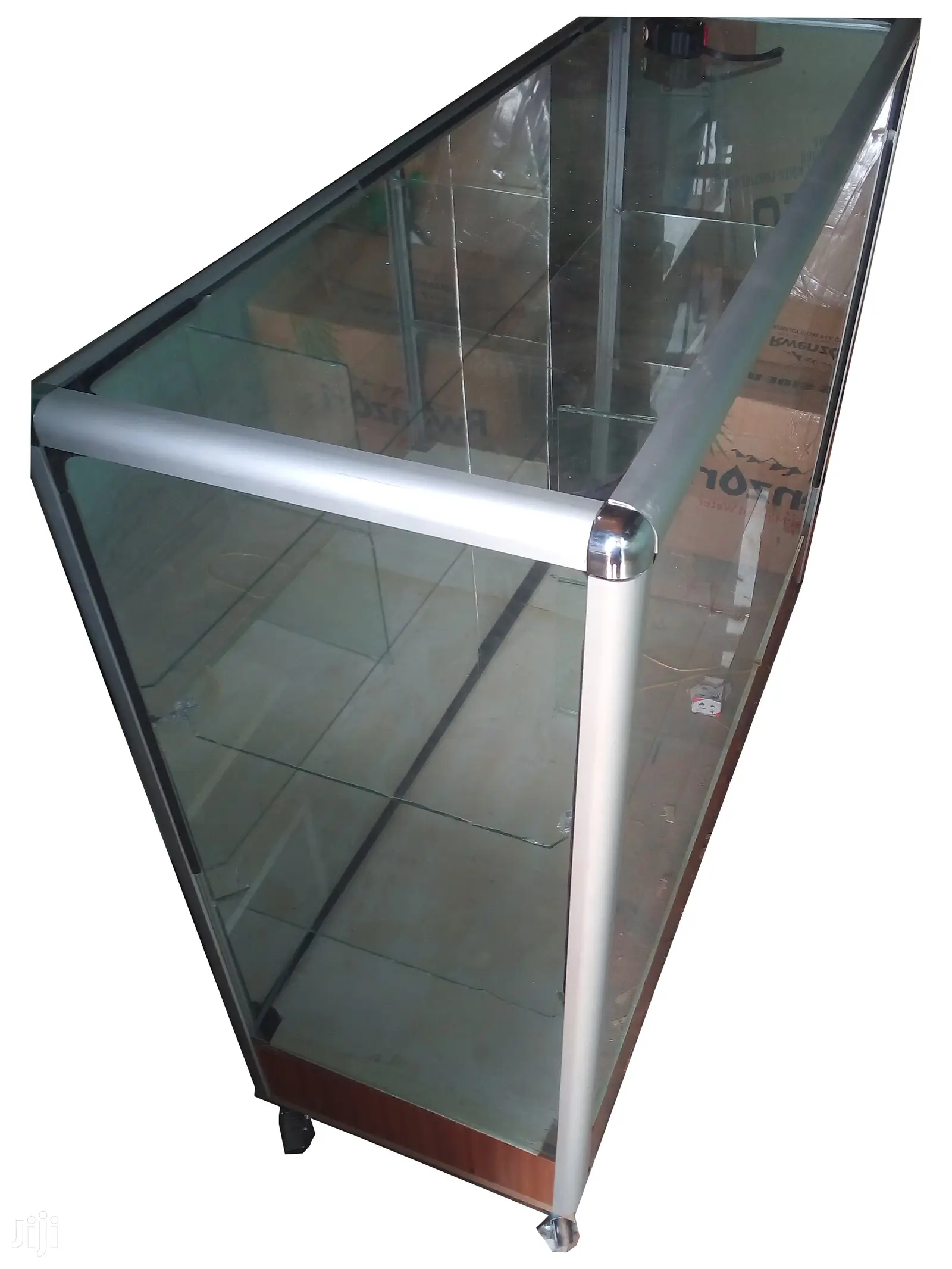 4ft Aluminium and Acrylic(4mm) Display