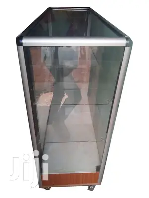 4ft Aluminium and Acrylic(4mm) Display