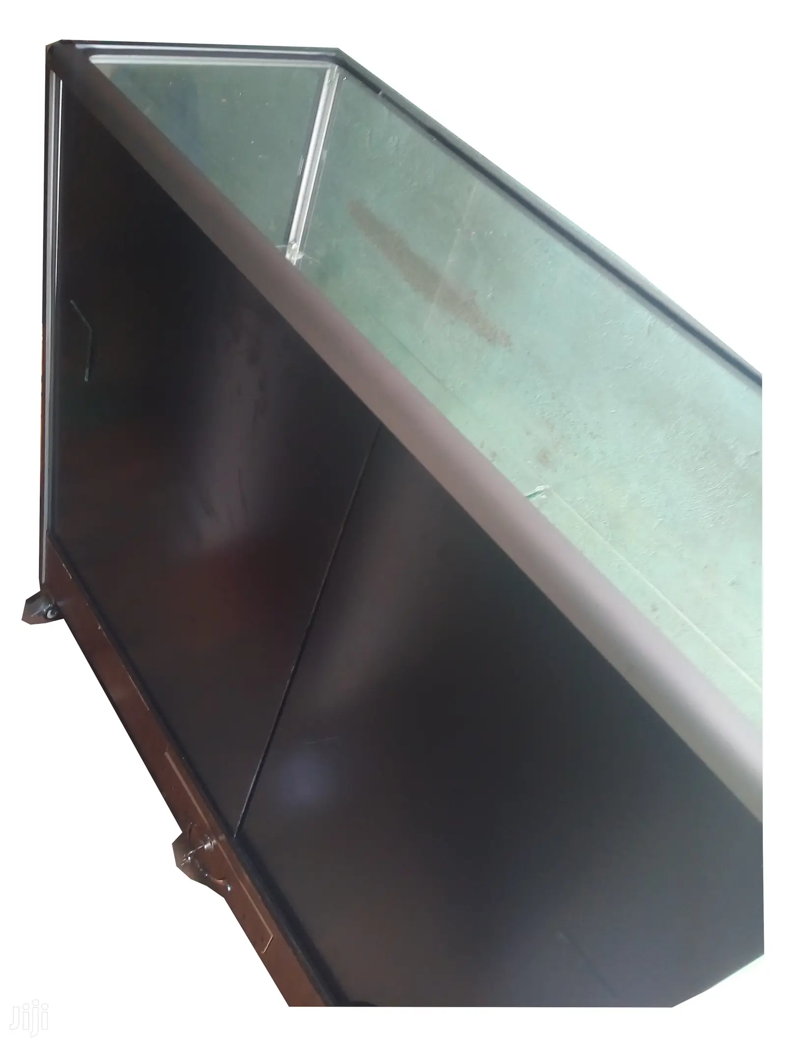4ft Aluminium and Acrylic(4mm) Display