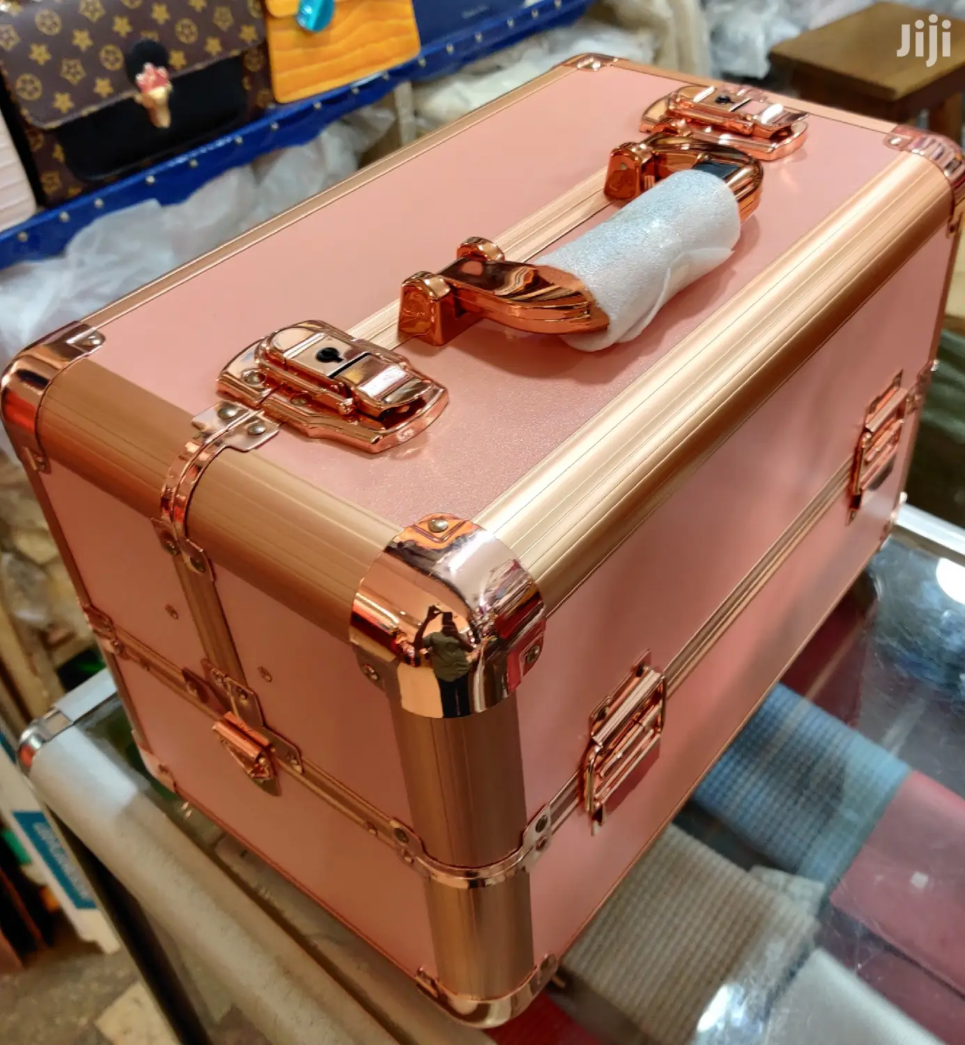 Travel Makeup Box Cosmetic Bag With Shoulder Carrying Strap