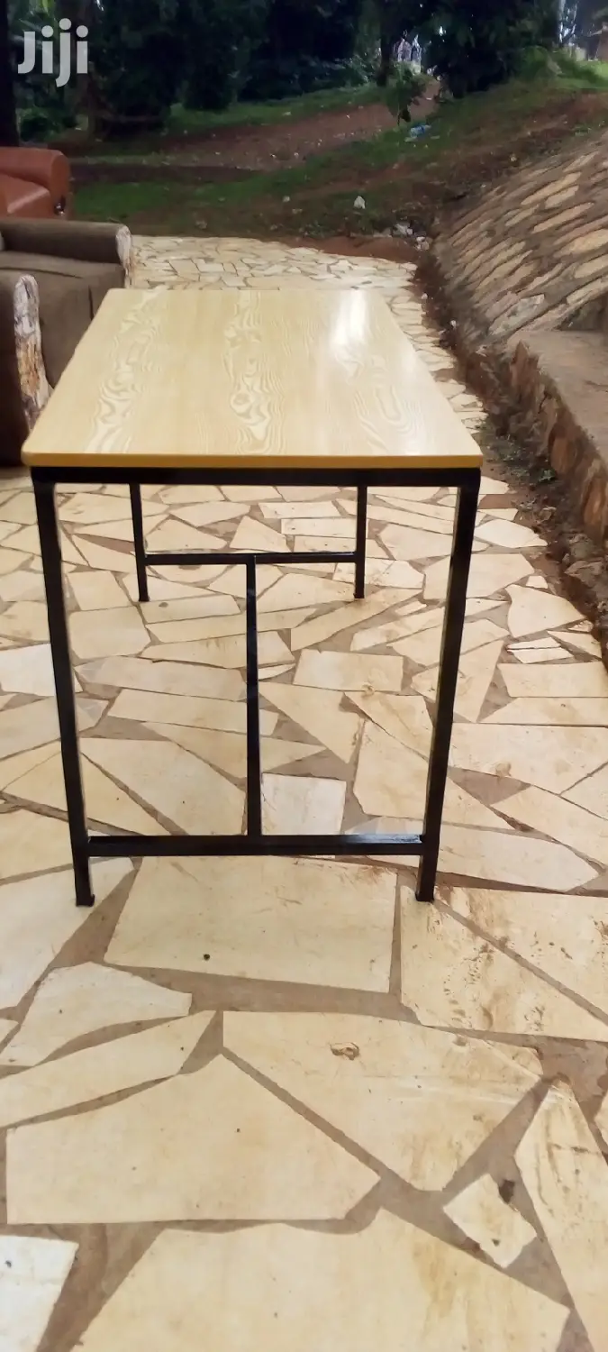 Modern Table/ Desk