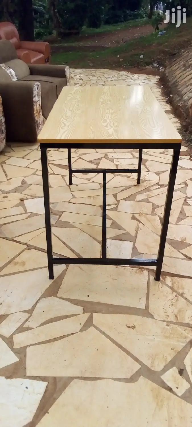 Modern Table/ Desk