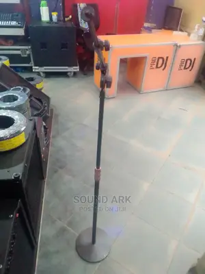 Heavy Duty Microphone Stand