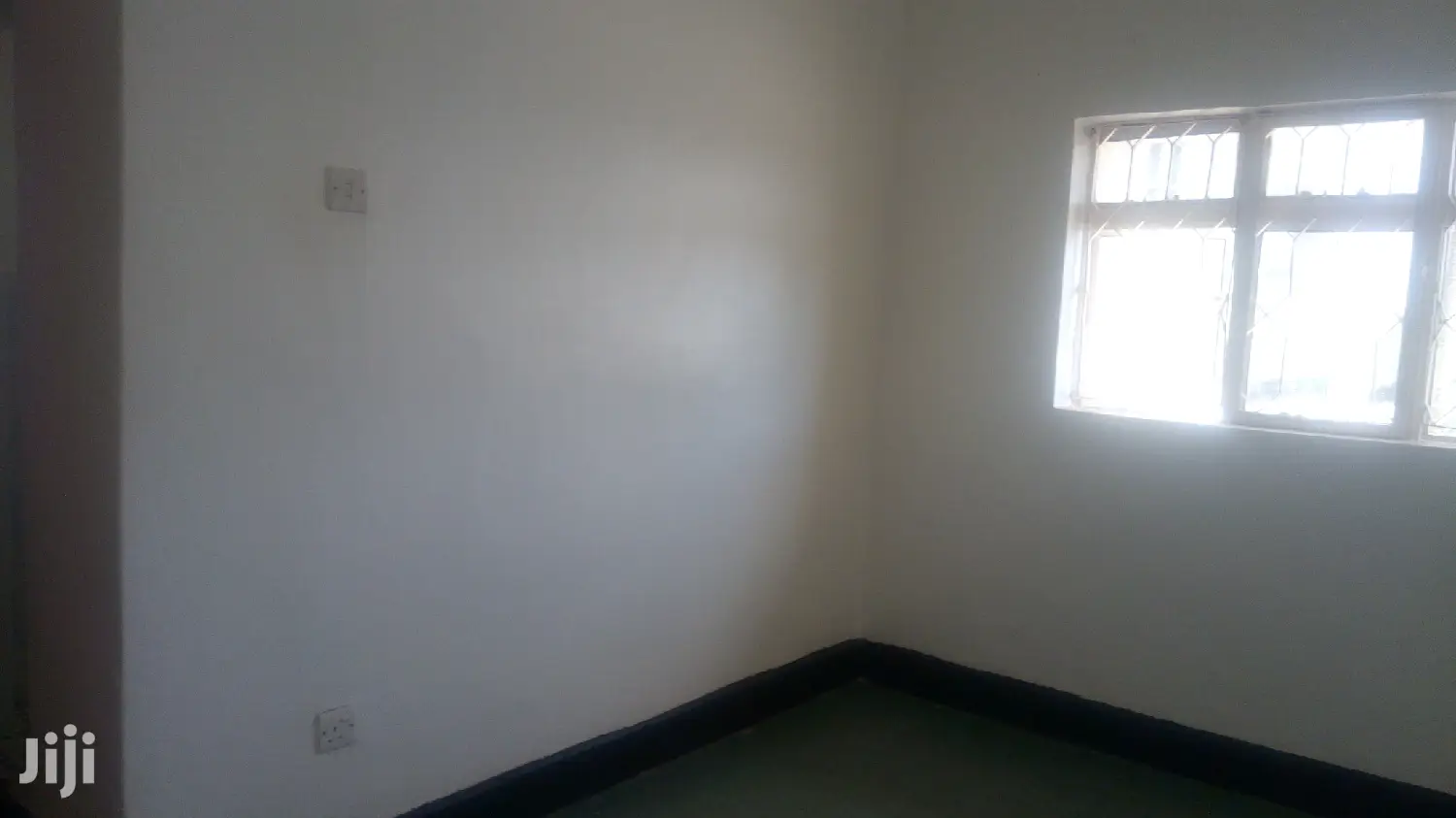 Spacious Detached Banglow