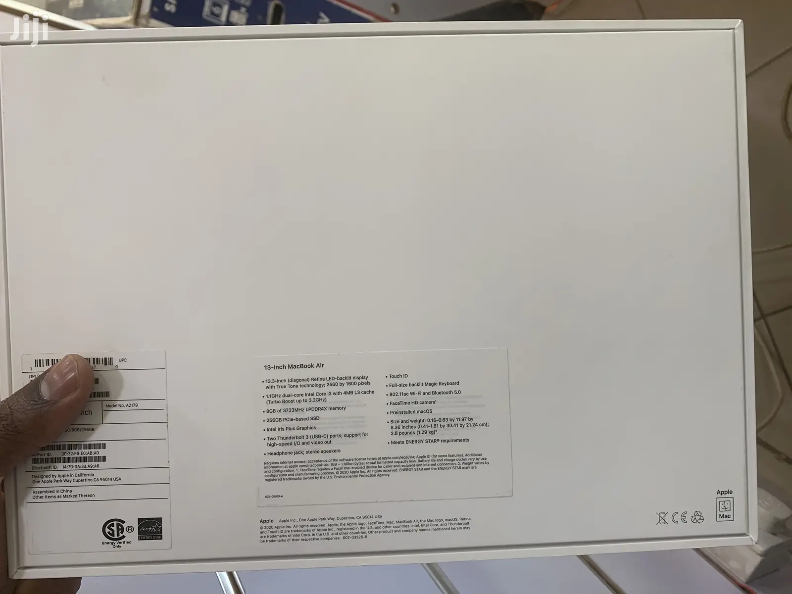 New Laptop Apple MacBook Air 8GB Intel Core i3 SSD 256GB