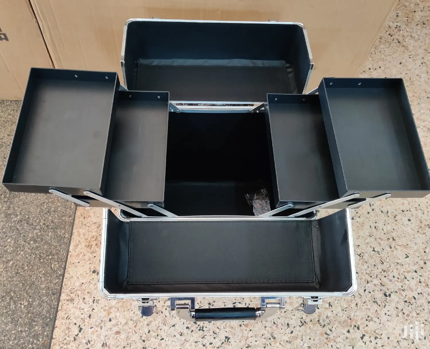 Profesional Heavy Duty Rolling Travel Makeup Box With Wheels