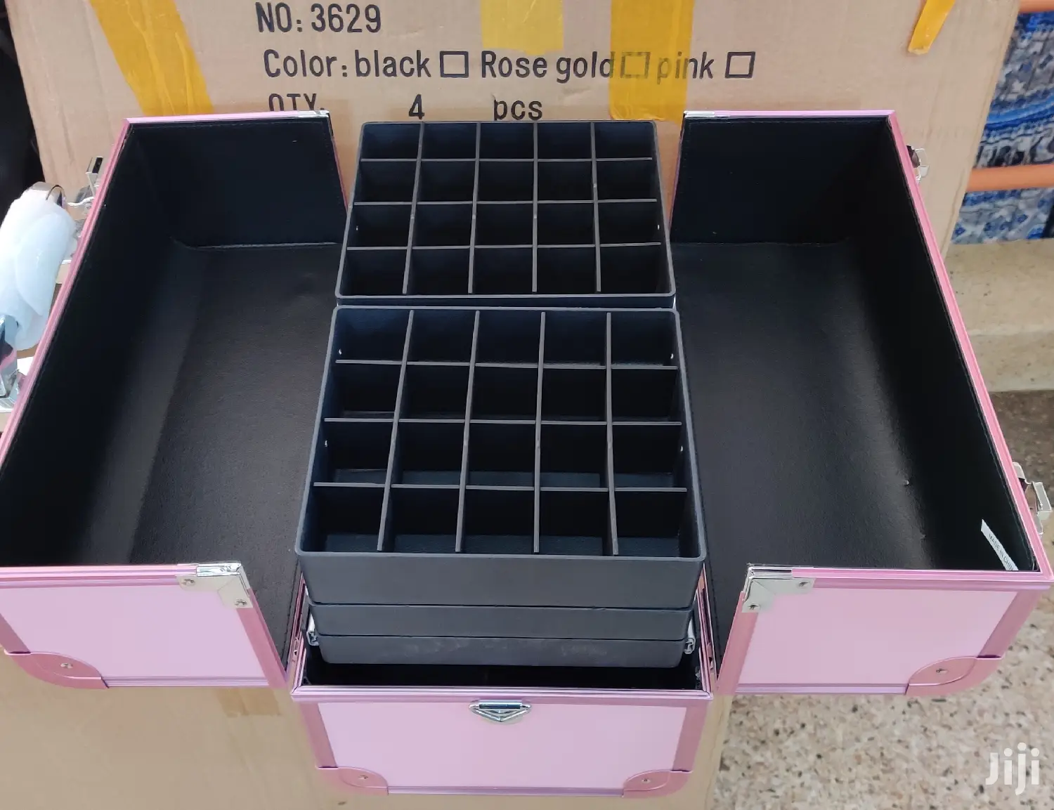 Beauty Makeup Box Cosmetics Case 3-Trays Jewelry Storage