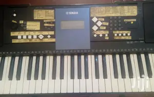 Black Yamaha Keyboard Board PSR E-333 For Hire