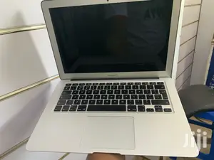 Laptop Apple MacBook Air 8GB Intel Core i7 SSD 128GB