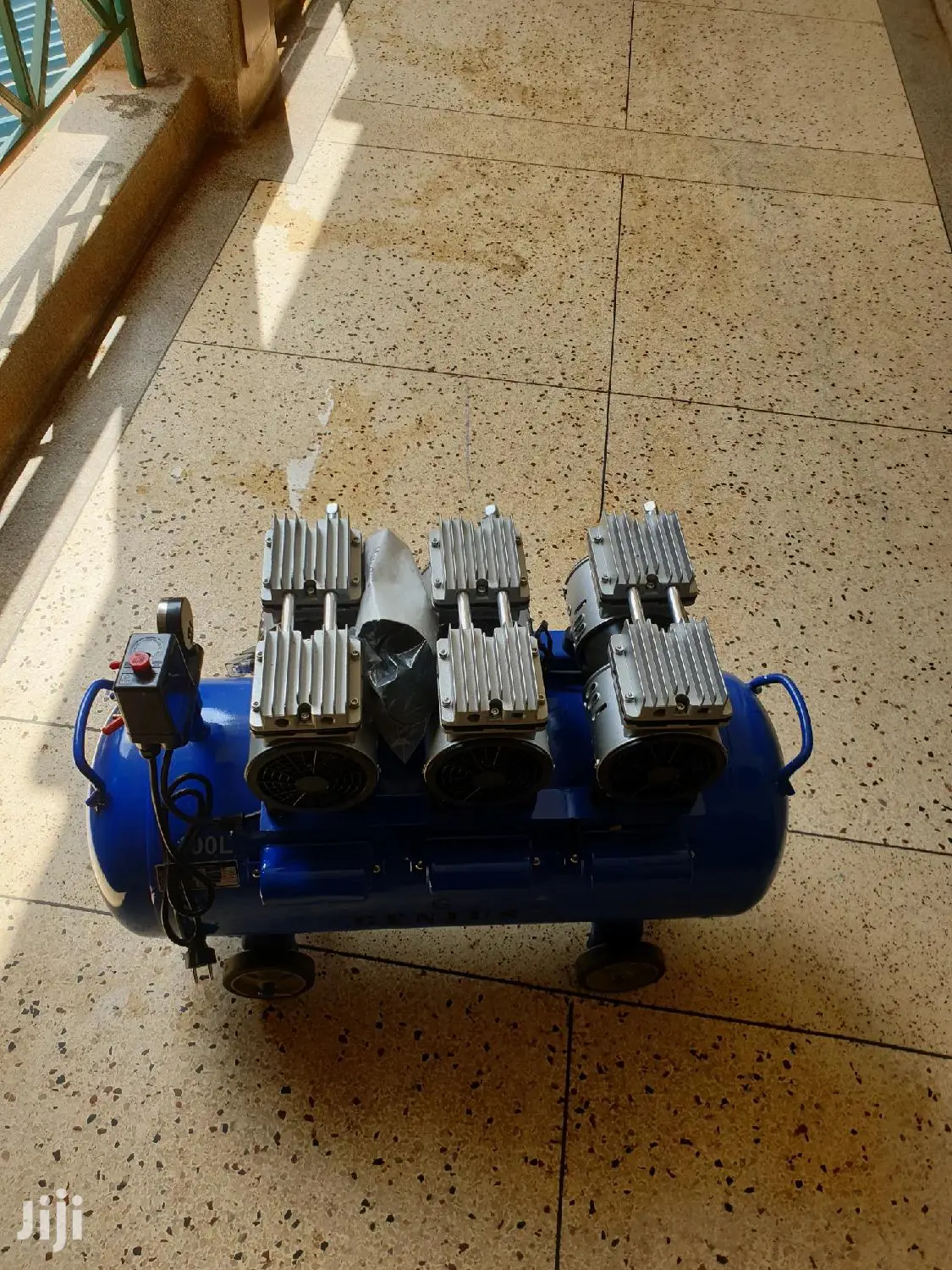 100litres Silent Air Compressor