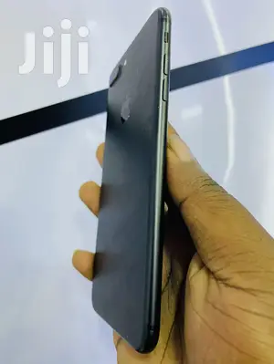 Apple iPhone 7 Plus 128 GB Black