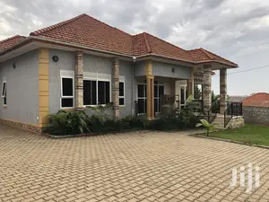 Kira Upper Class Bungalow on Sell