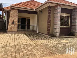 Price Cut,Kira Mamerito Road House on Sale