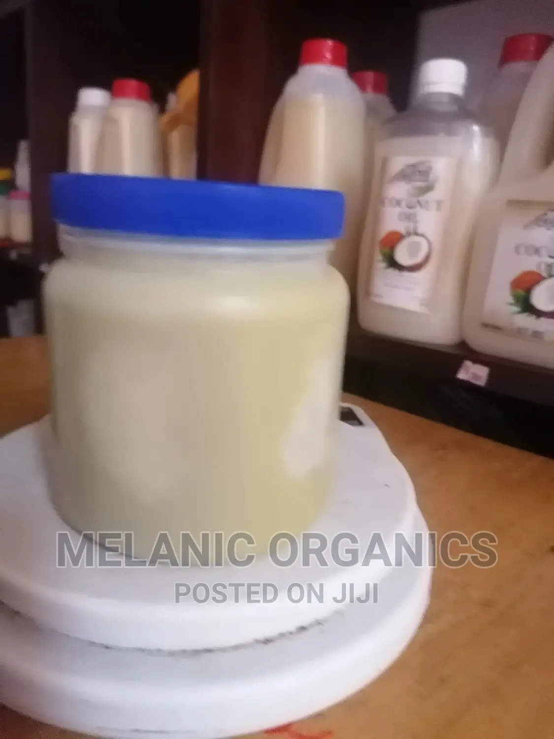 Raw and Unprocessed Shea Butter