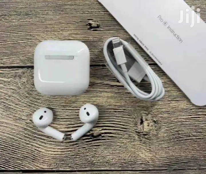 White Apple Airpods Pro 4