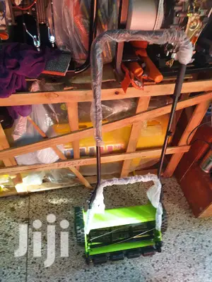 Manual Roll Brush Cutter