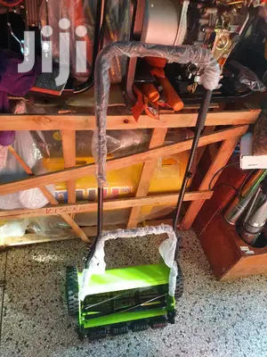 Manual Roll Brush Cutter
