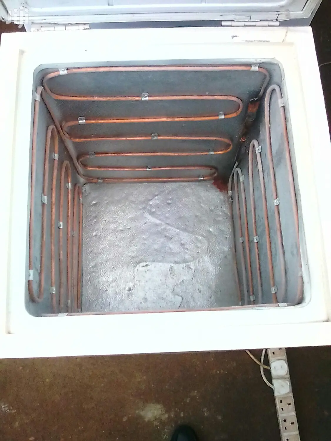 Fridge Repair And Gas Refilling