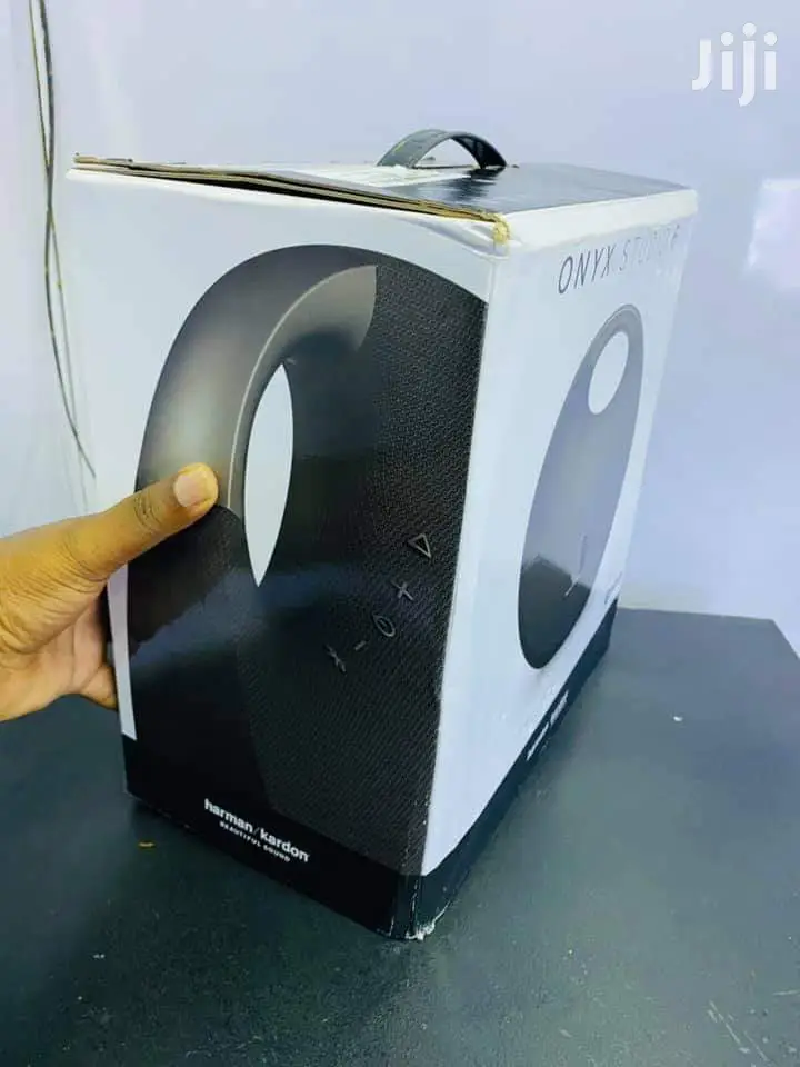 Harman Kardon Onyx Studio 6