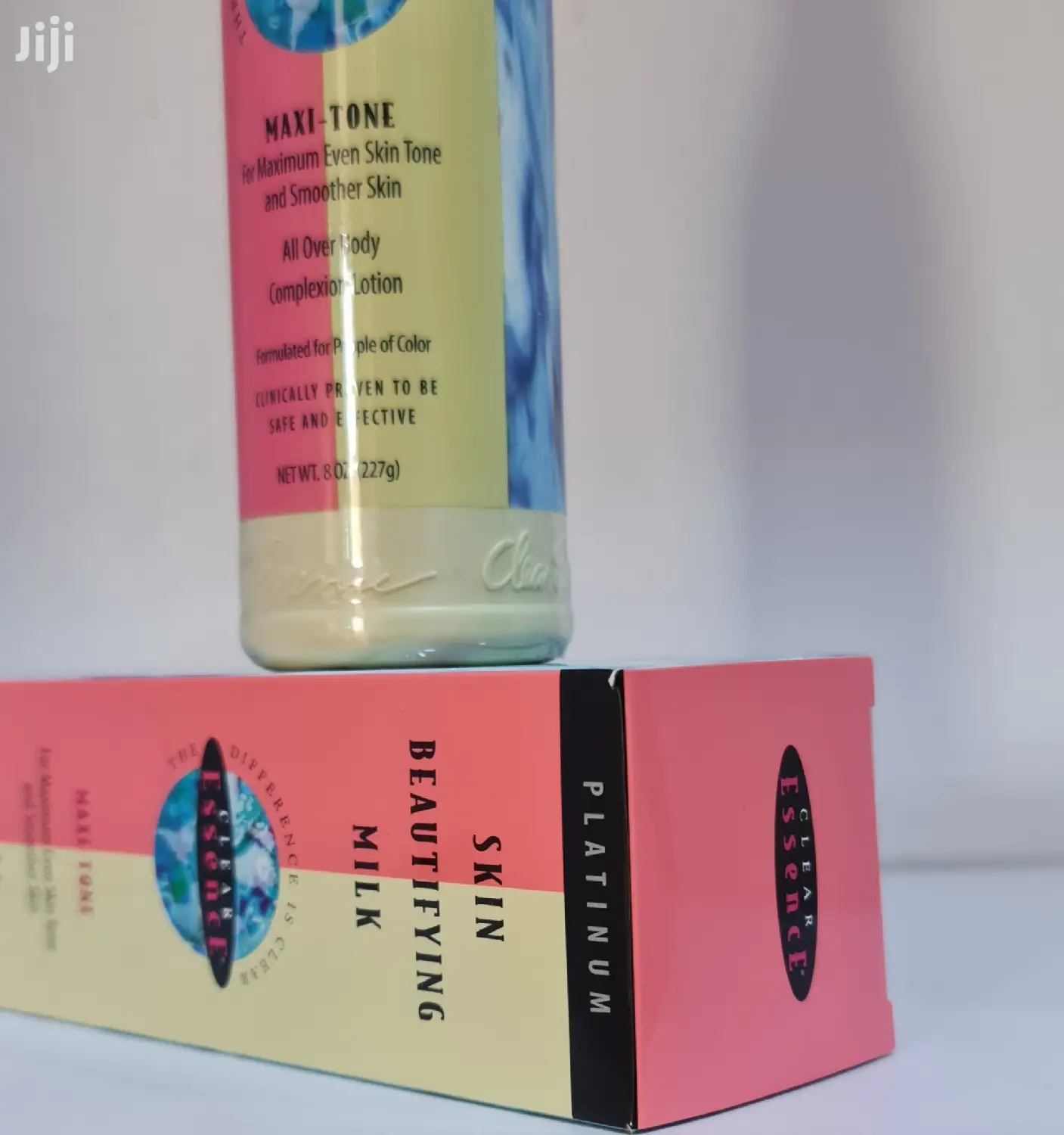 Clear Essence Platinum Line Maxi Tone Skin Beautifyng Lotion