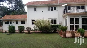 Furnished 4bdrm Duplex in Kololo Property, Kampala for rent