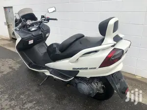 Suzuki 2012 White