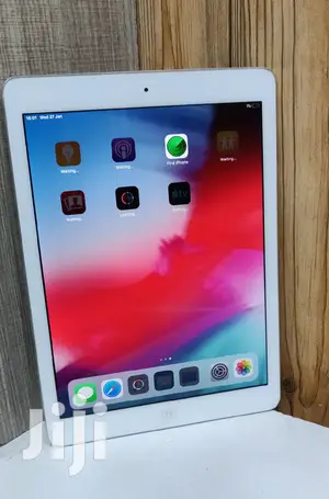 Apple iPad 9.7 16 GB Silver