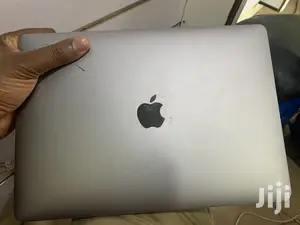Laptop Apple MacBook Pro 8GB Intel Core I5 SSD 256GB