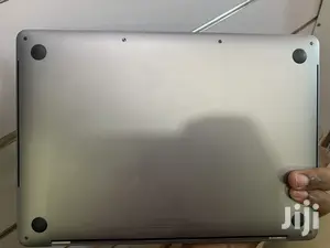 Laptop Apple MacBook Pro 8GB Intel Core I5 SSD 256GB