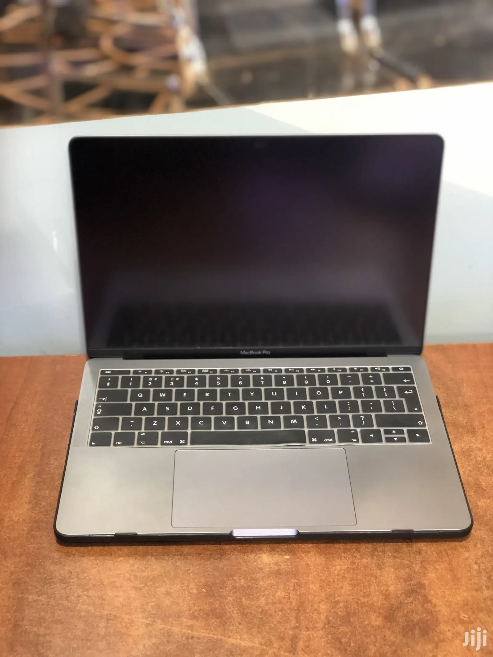 New Laptop Apple MacBook 2017 8GB Intel Core I5 SSD 256GB