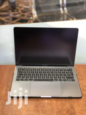 New Laptop Apple MacBook 2017 8GB Intel Core I5 SSD 256GB