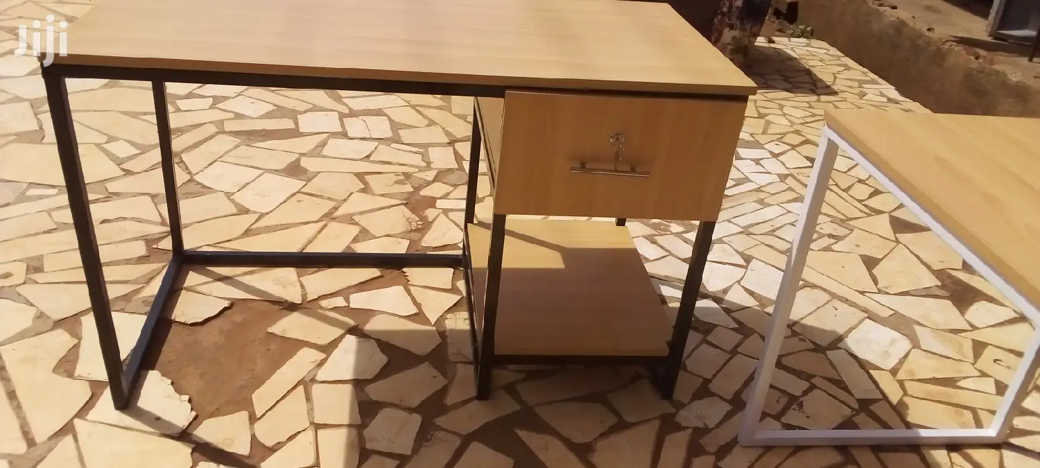 Modern Office Desks