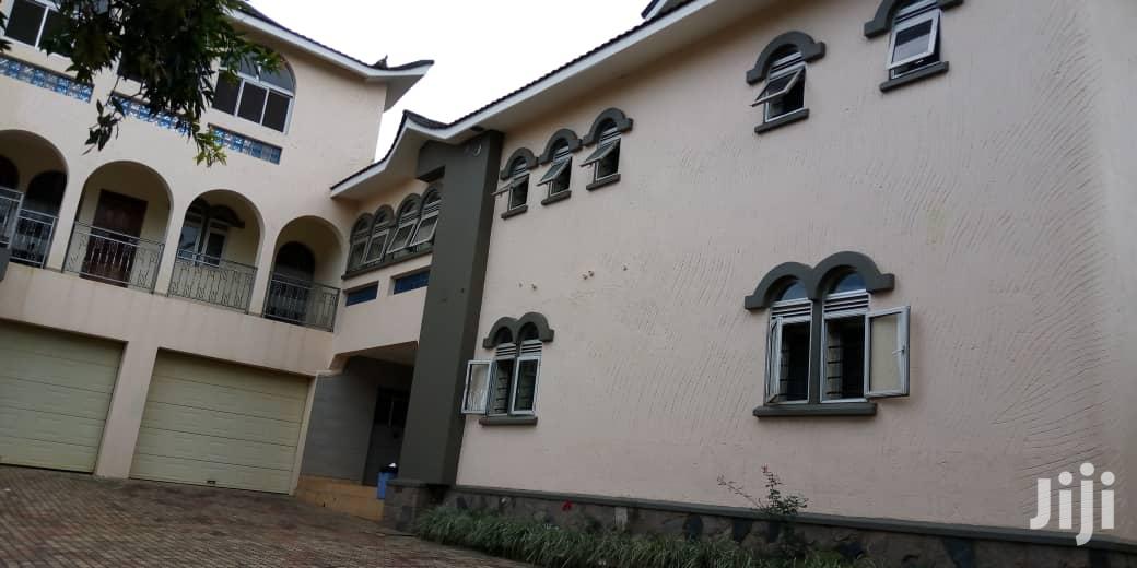 A Mansion For Rent In Bugoloobi