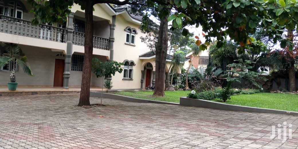 A Mansion For Rent In Bugoloobi