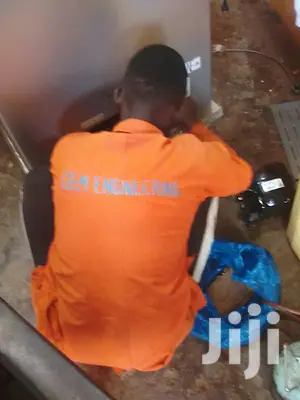 Fridge Gas Refilling CAR AIR A/C