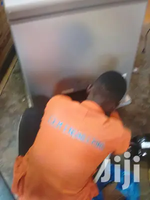 Fridge Gas Refilling CAR AIR A/C