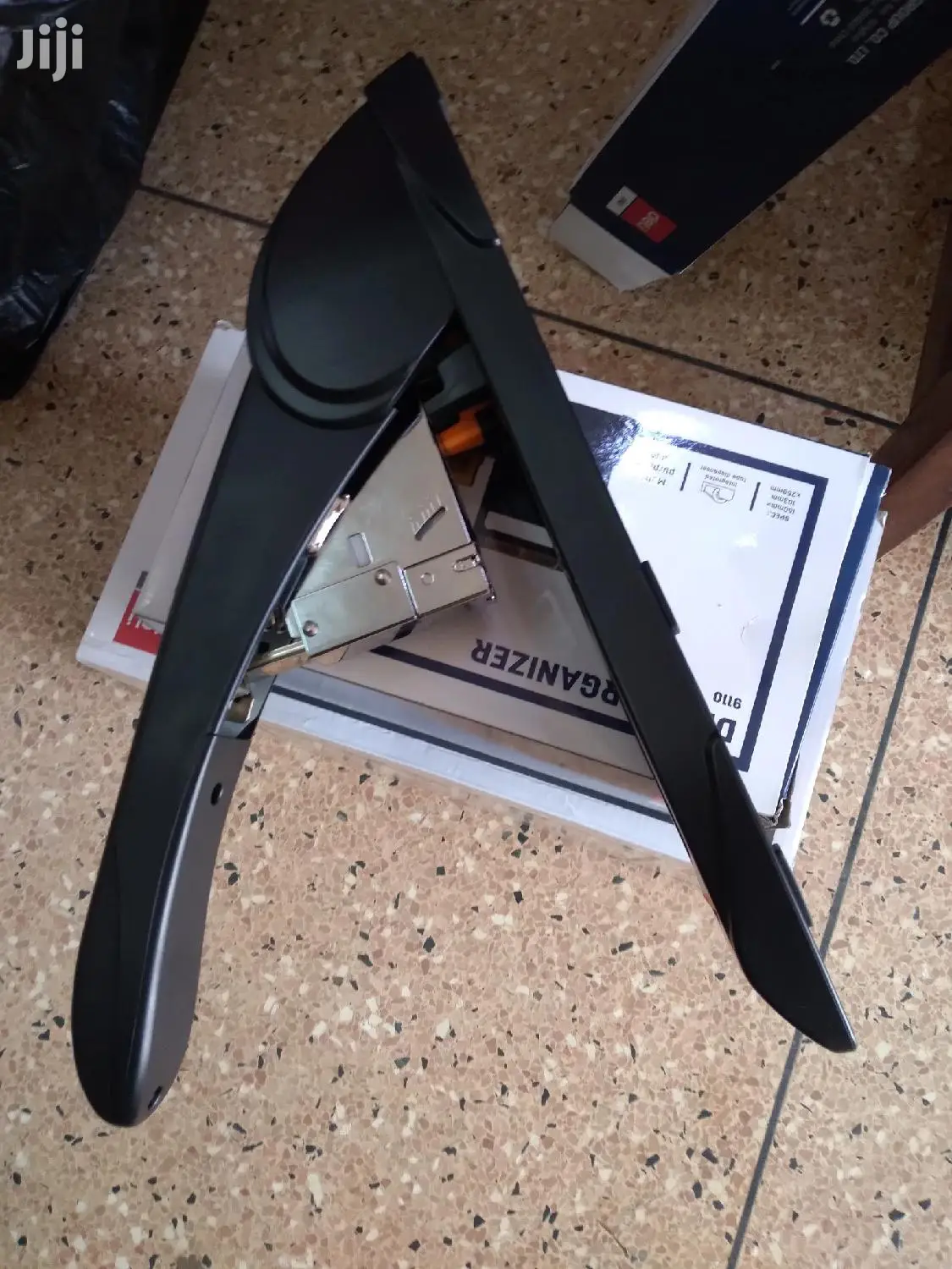 Heavy Duty Stapler