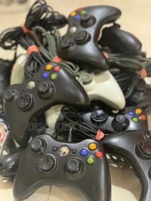 Original Xbox 360 Wired Controllers