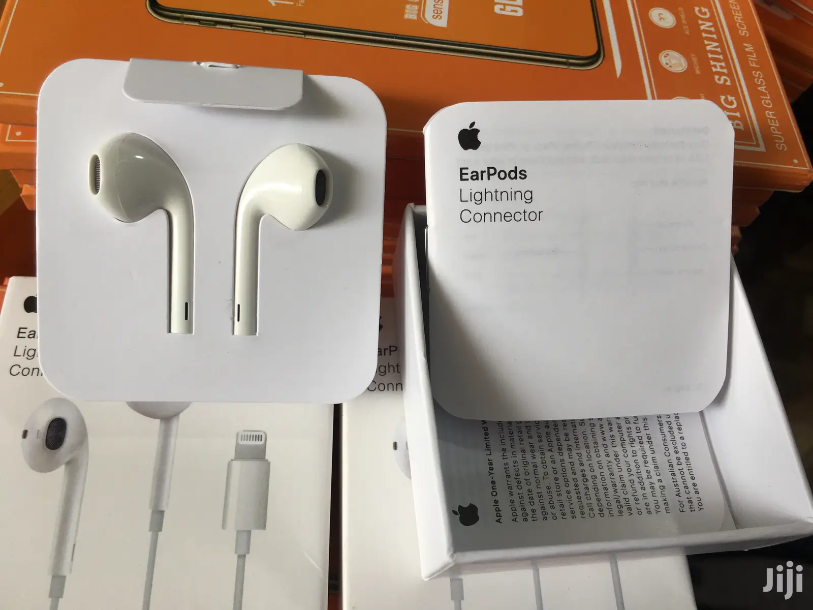 Apple Earpods Lighting Connector