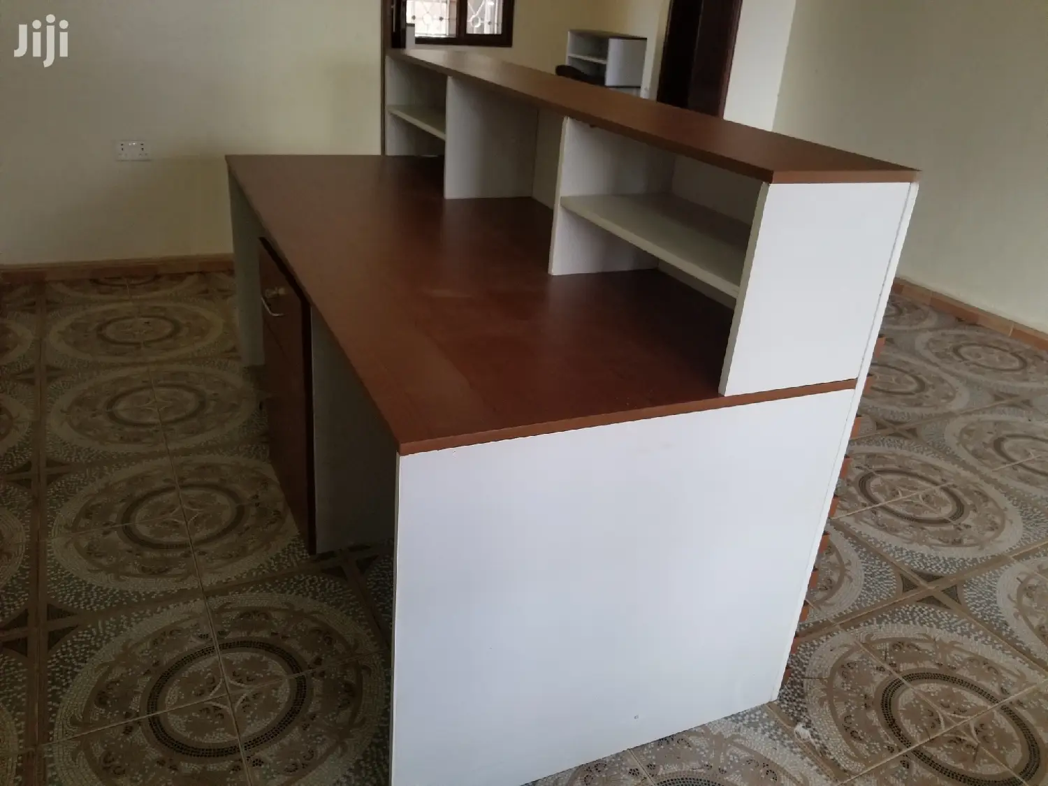 Reception Desks/ Counters