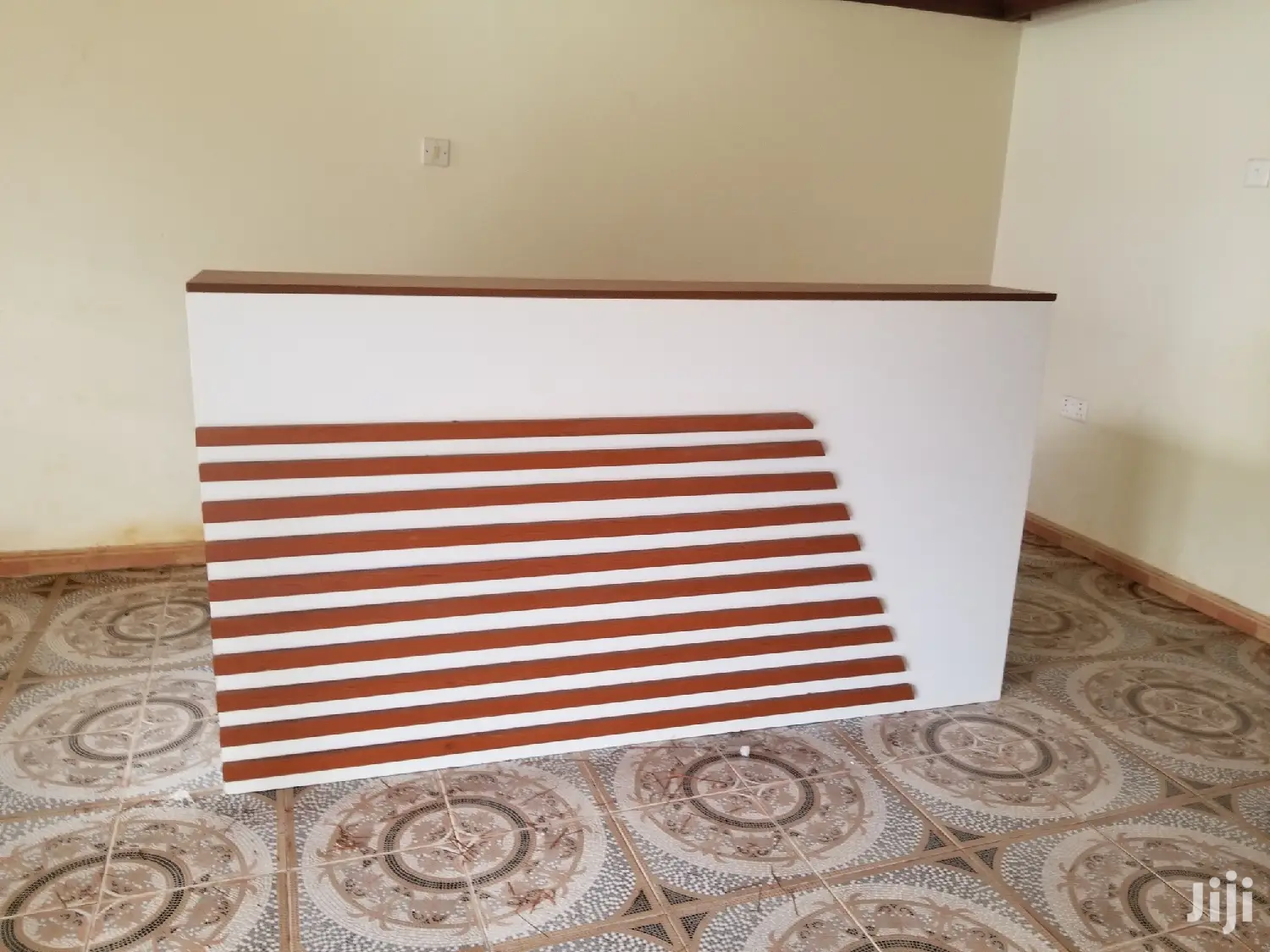Reception Desks/ Counters