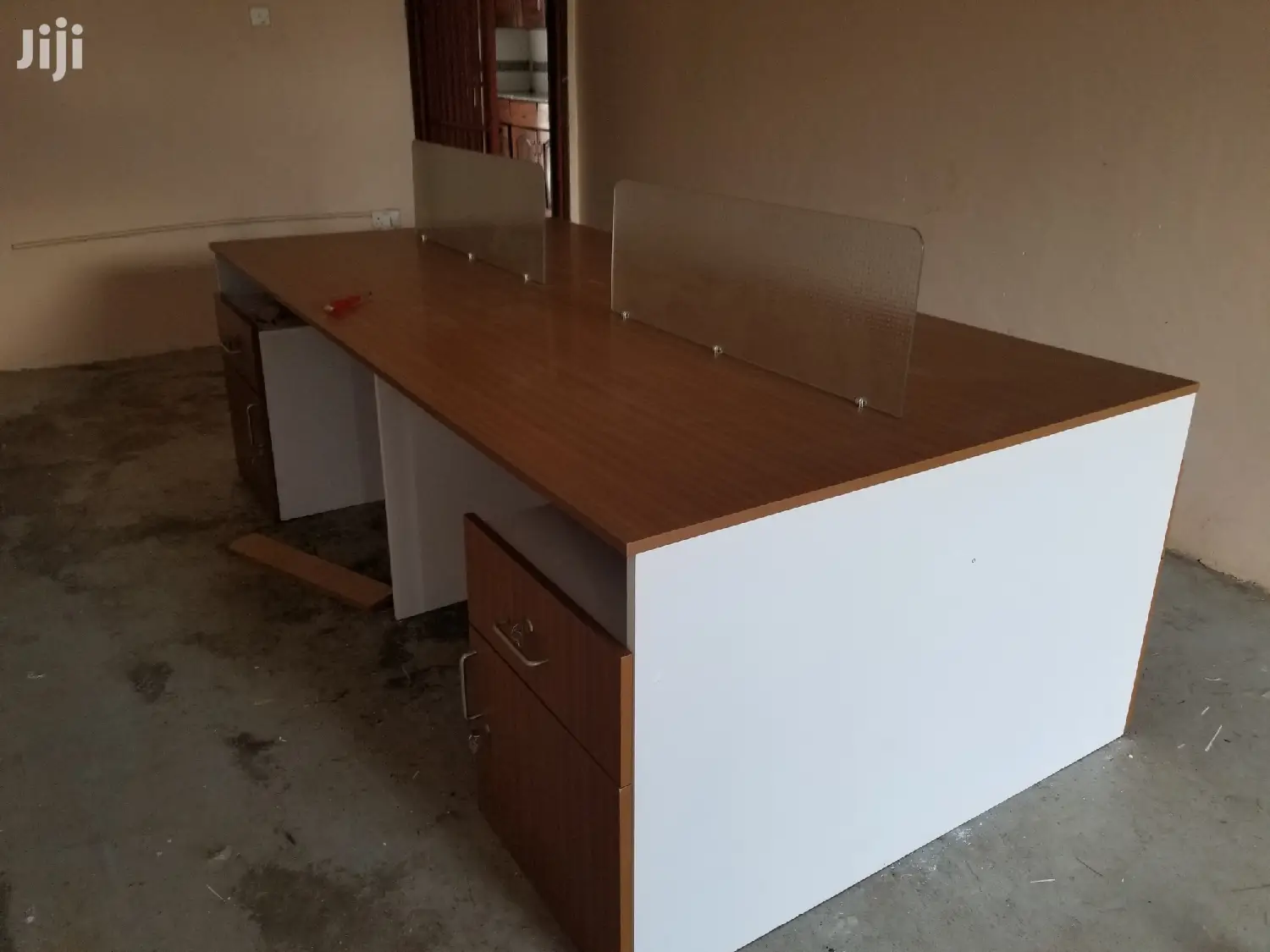 Work Stations/ Staff Desks