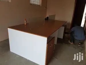 Work Stations/ Staff Desks
