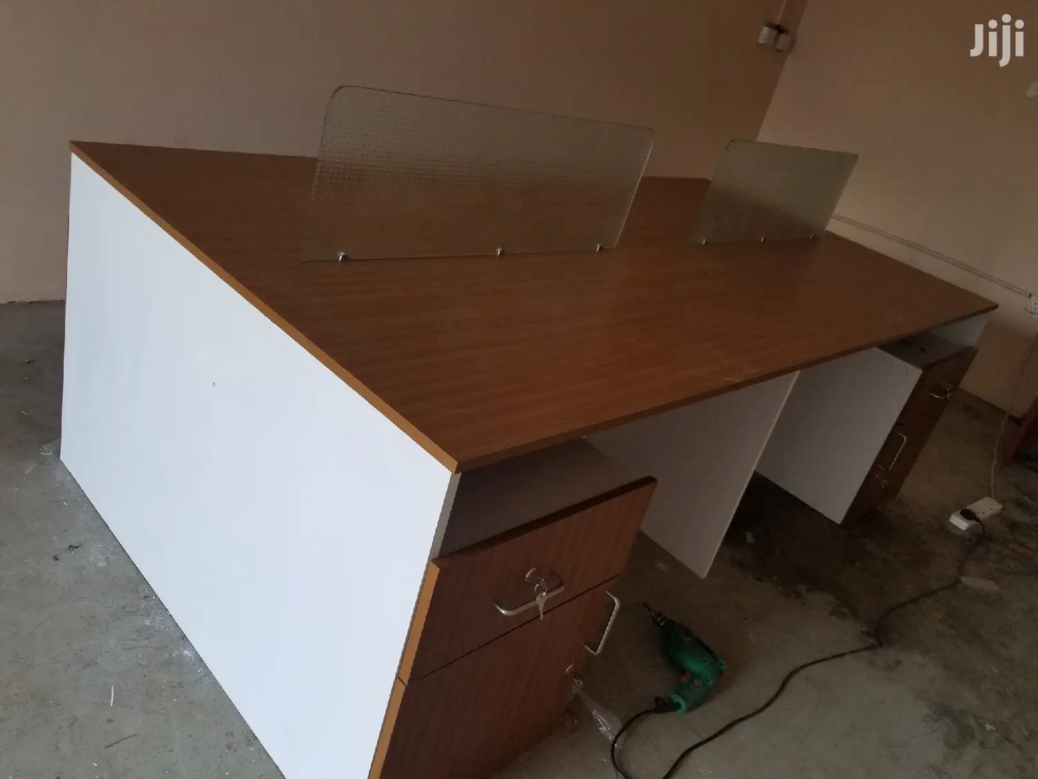 Work Stations/ Staff Desks